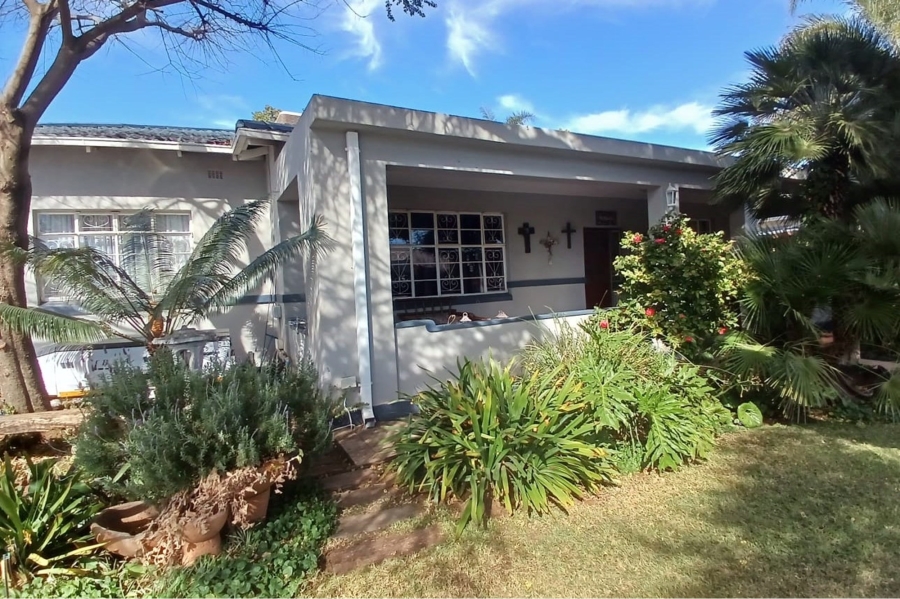4 Bedroom Property for Sale in Herlear Northern Cape